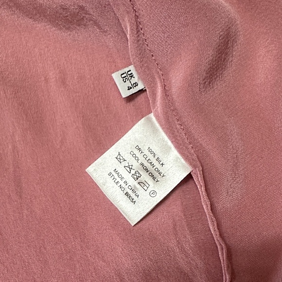 100% Silk Iris & Ink Button-Up Blouse | Dusty Rose Pink - Picture 4 of 11